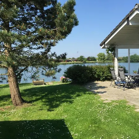 Direkt Am Binnensee Mit Eigenem Steg Casa de Férias